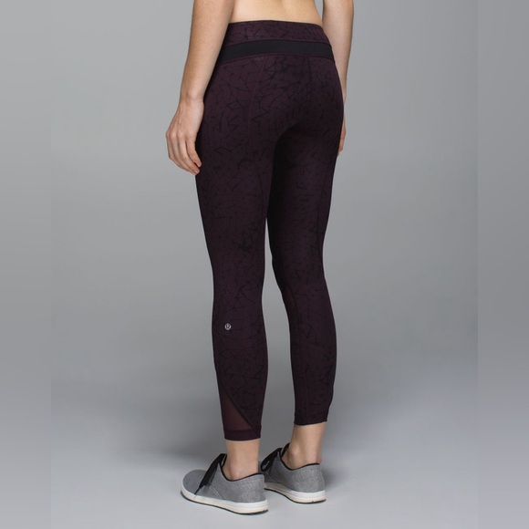 Lululemon Inspire Tight II Luxtreme Mesh in Star Crushed Black Cherry Black - Picture 1 of 9